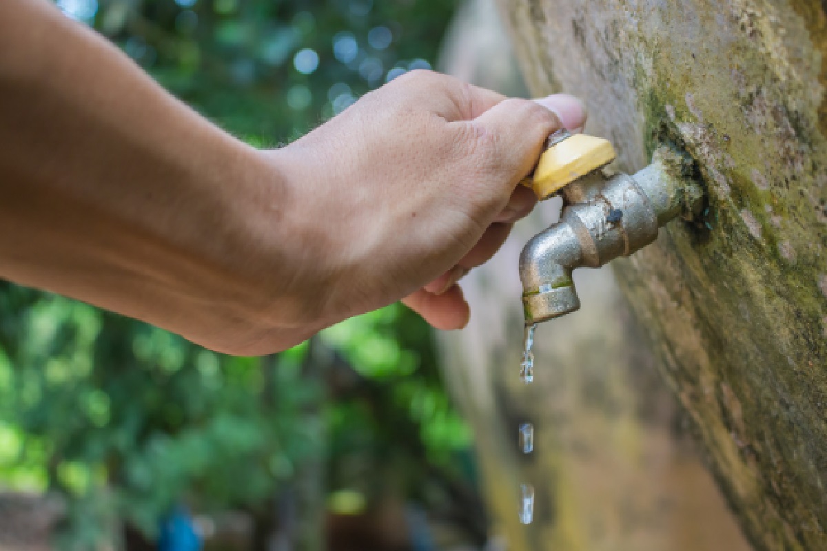 Reduzir conta de água: dicas práticas e eficientes para seu orçamento (Foto: Canva Pro)